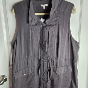Women's Gray Sleeveless Jacket